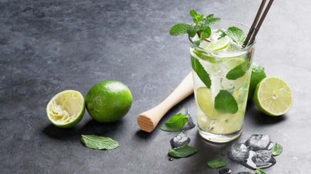 Mojito on a grey table